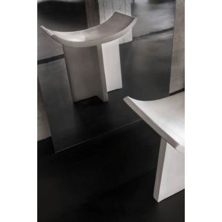 Brutus stool - Bone White